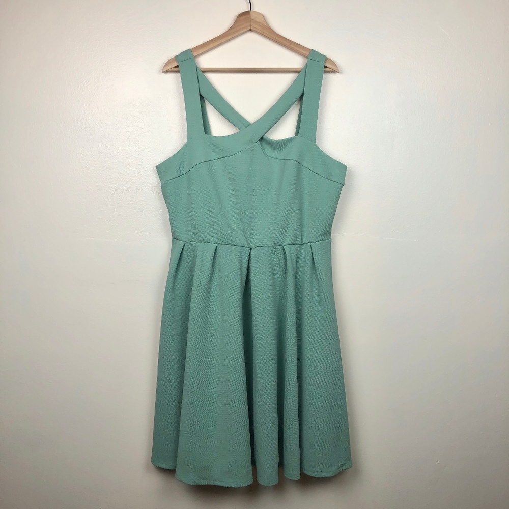 Torrid Green Skater Dress Size 2 - Picture 1 of 8